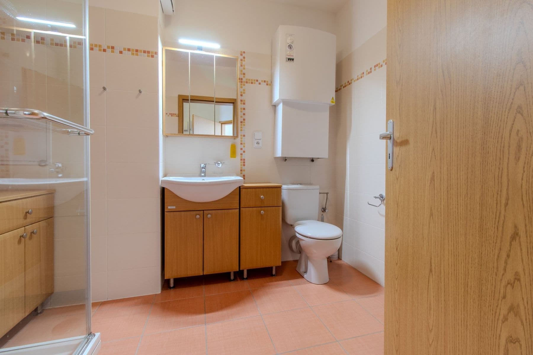 1 bedroom with open-plan kitchen flat to rent, 50 m², Nad Obcí, Nová Ves, Středočeský Region 1 bedroom with open-plan kitchen flat to rent, 50 m², Nad Obcí, Nová Ves, Středočeský Region