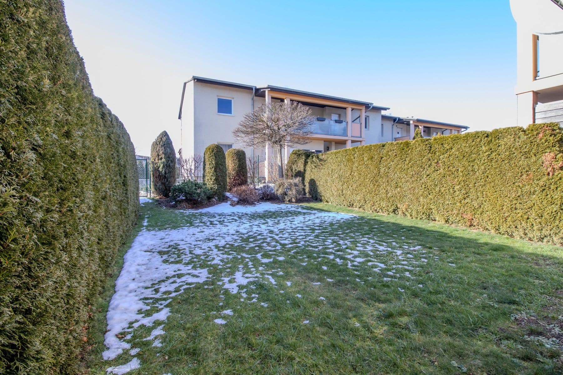 1 bedroom with open-plan kitchen flat to rent, 50 m², Nad Obcí, Nová Ves, Středočeský Region 1 bedroom with open-plan kitchen flat to rent, 50 m², Nad Obcí, Nová Ves, Středočeský Region