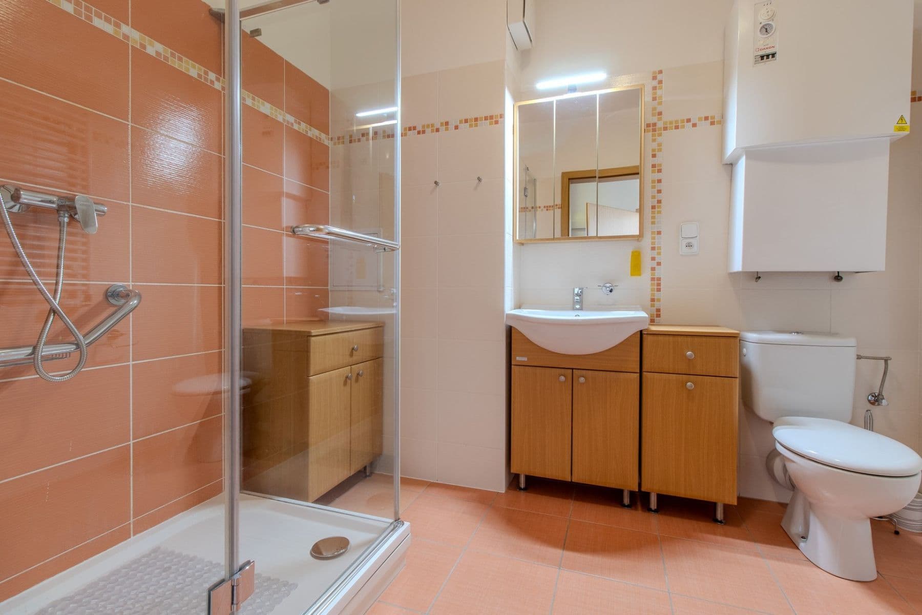 1 bedroom with open-plan kitchen flat to rent, 50 m², Nad Obcí, Nová Ves, Středočeský Region 1 bedroom with open-plan kitchen flat to rent, 50 m², Nad Obcí, Nová Ves, Středočeský Region