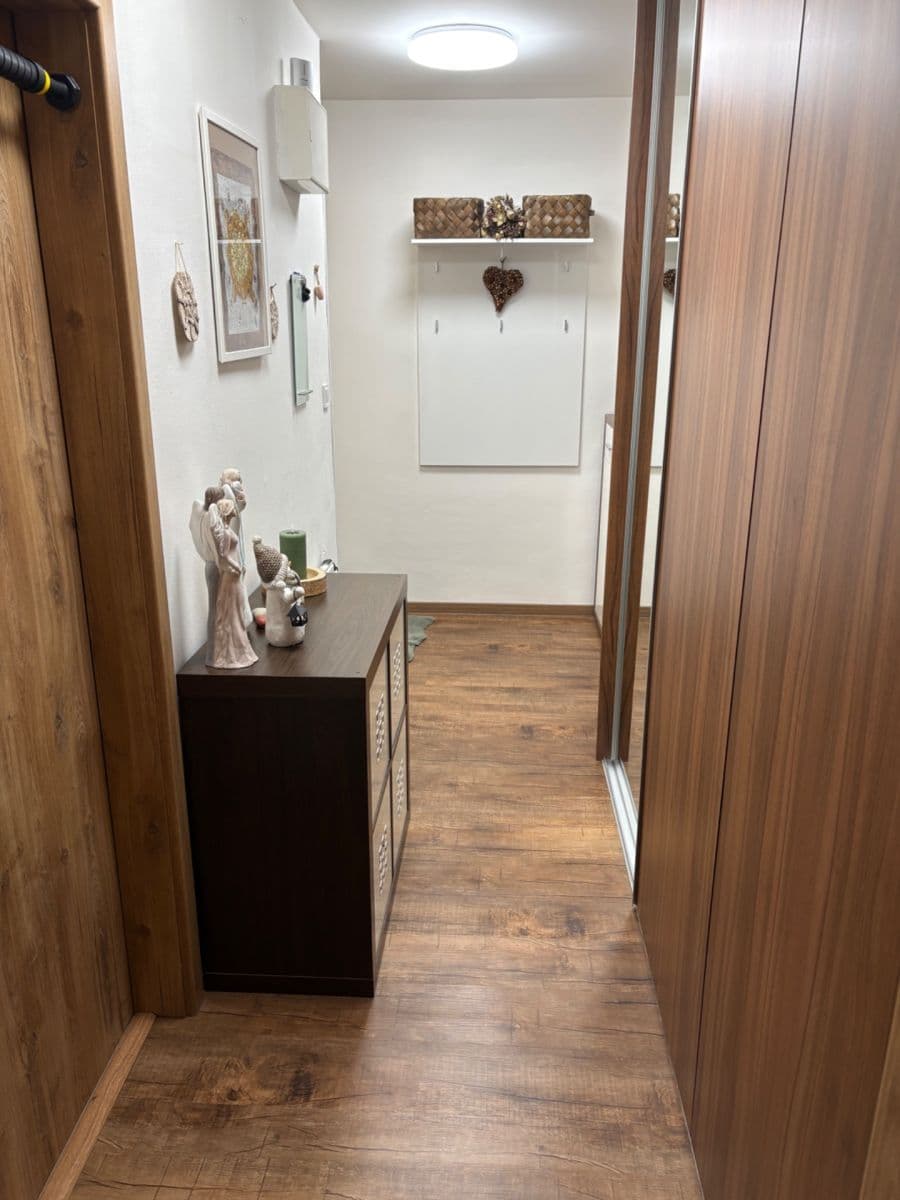 2 bedroom with open-plan kitchen flat for sale, 64 m², Sportovců, Kladno, Středočeský Region 2 bedroom with open-plan kitchen flat for sale, 64 m², Sportovců, Kladno, Středočeský Region