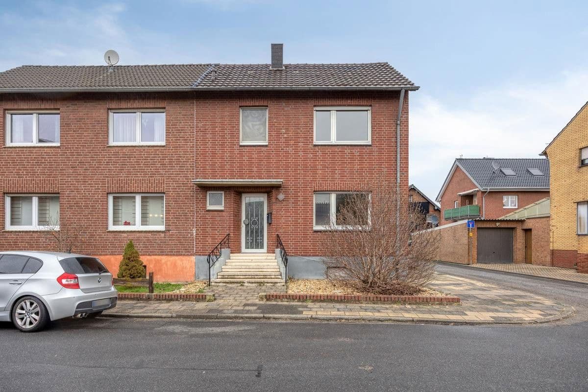 house for sale, 97 m², Elsdorf, North Rhine-Westphalia house for sale, 97 m², Elsdorf, North Rhine-Westphalia