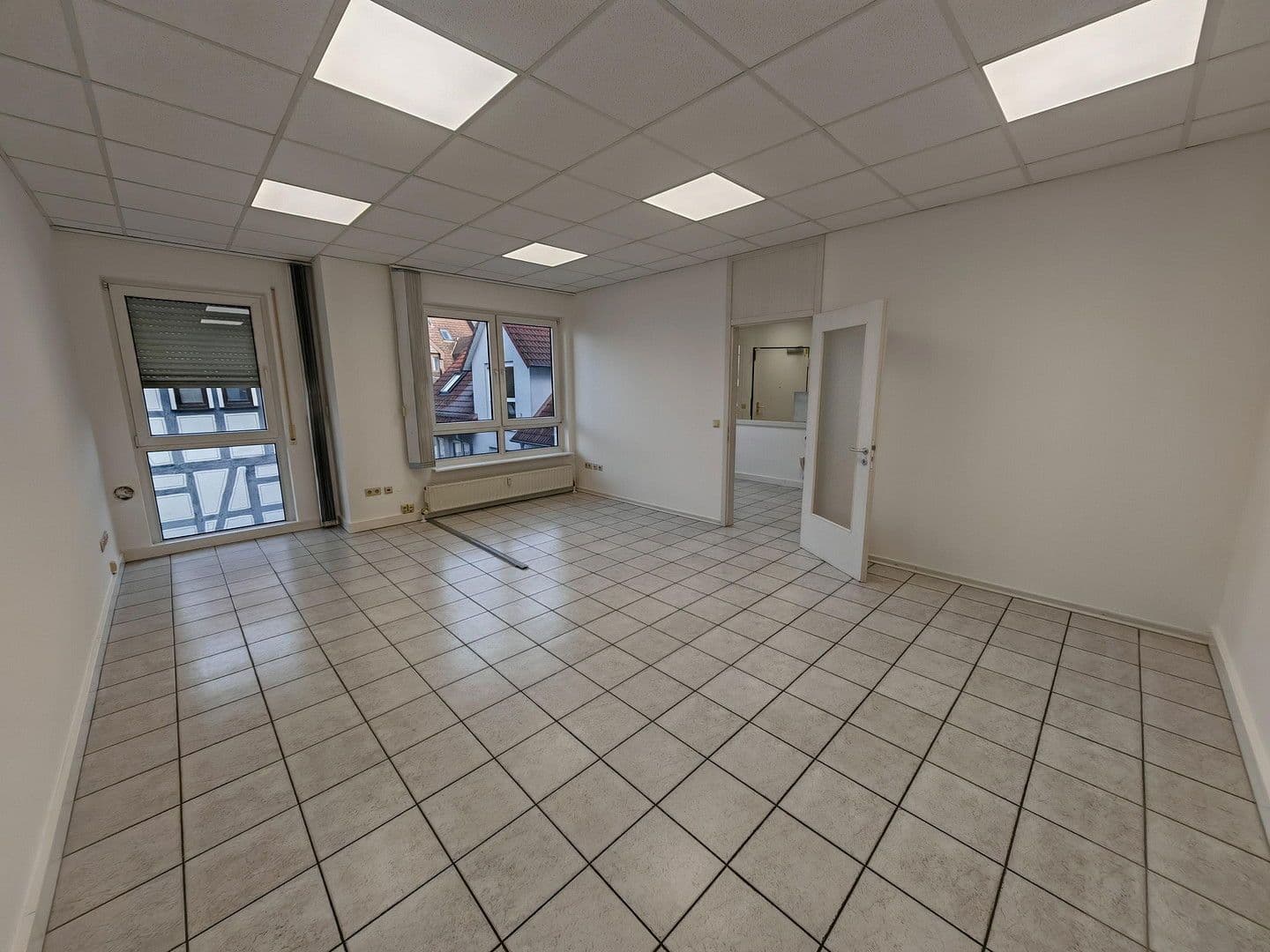 office to rent, 71 m², Hauptstr. 47a, Bruchköbel, Hesse office to rent, 71 m², Hauptstr. 47a, Bruchköbel, Hesse