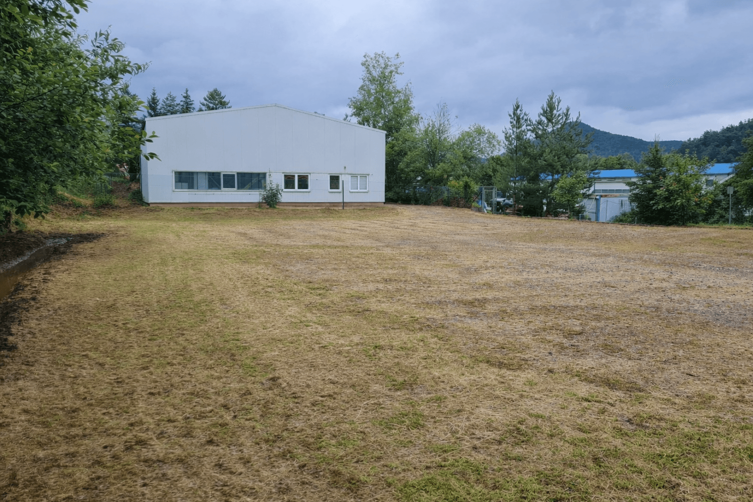 non-residential property to rent, 1,300 m², Dahn, Rhineland-Palatinate non-residential property to rent, 1,300 m², Dahn, Rhineland-Palatinate