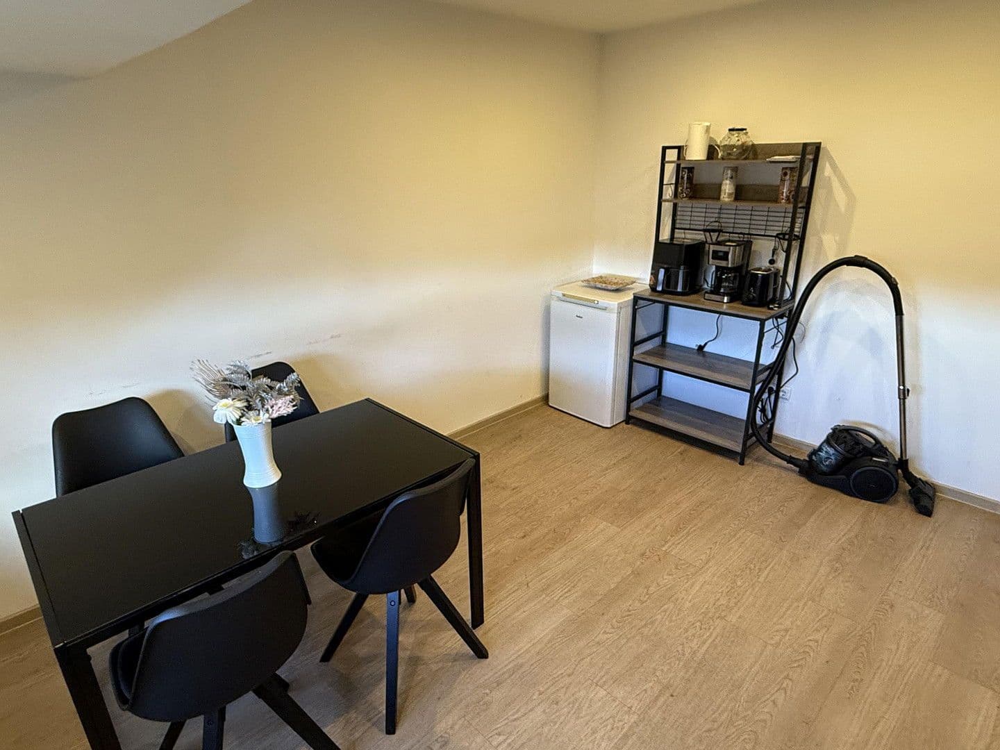 3 bedroom flat to rent, 85 m², Sankt-Gallus-Straße 23, Ludwigshafen am Rhein, Rhineland-Palatinate 3 bedroom flat to rent, 85 m², Sankt-Gallus-Straße 23, Ludwigshafen am Rhein, Rhineland-Palatinate