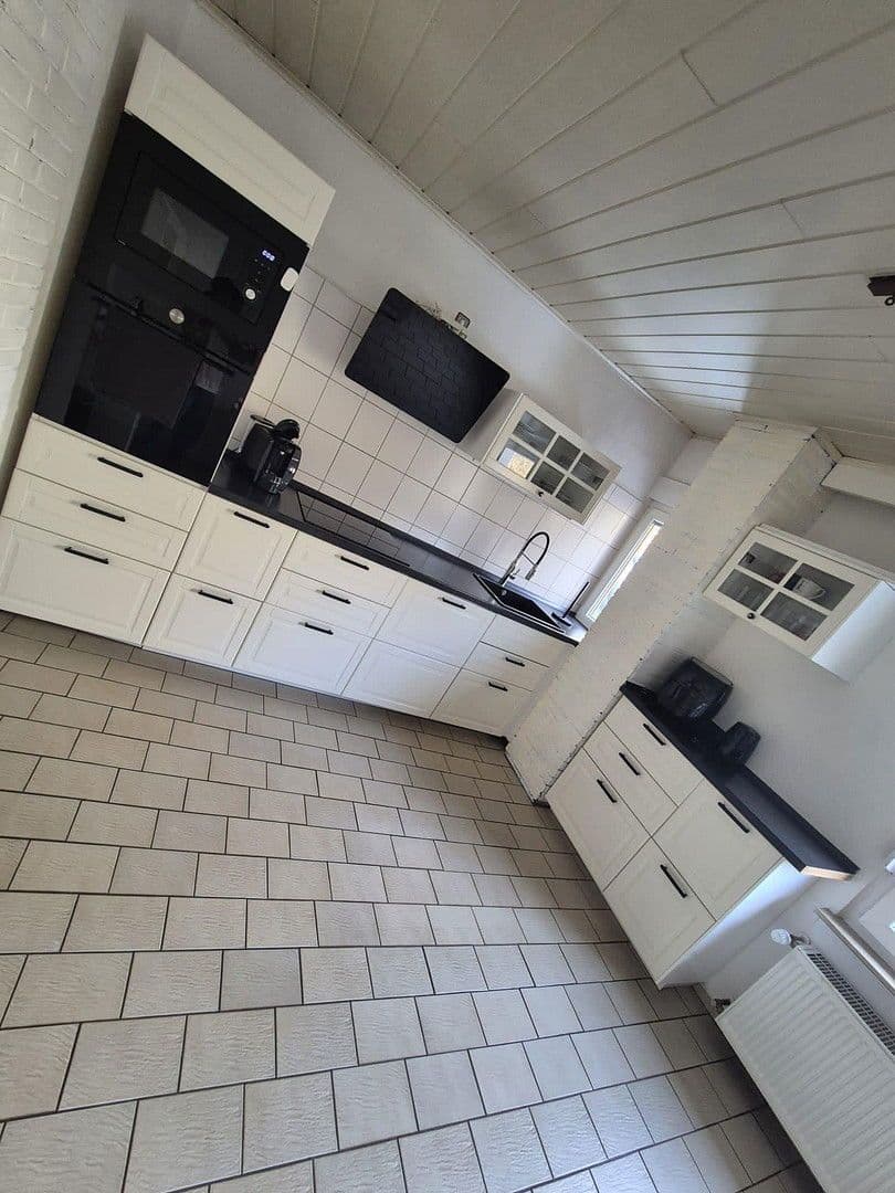 3 bedroom with open-plan kitchen flat to rent, 101 m², Herten, North Rhine-Westphalia 3 bedroom with open-plan kitchen flat to rent, 101 m², Herten, North Rhine-Westphalia