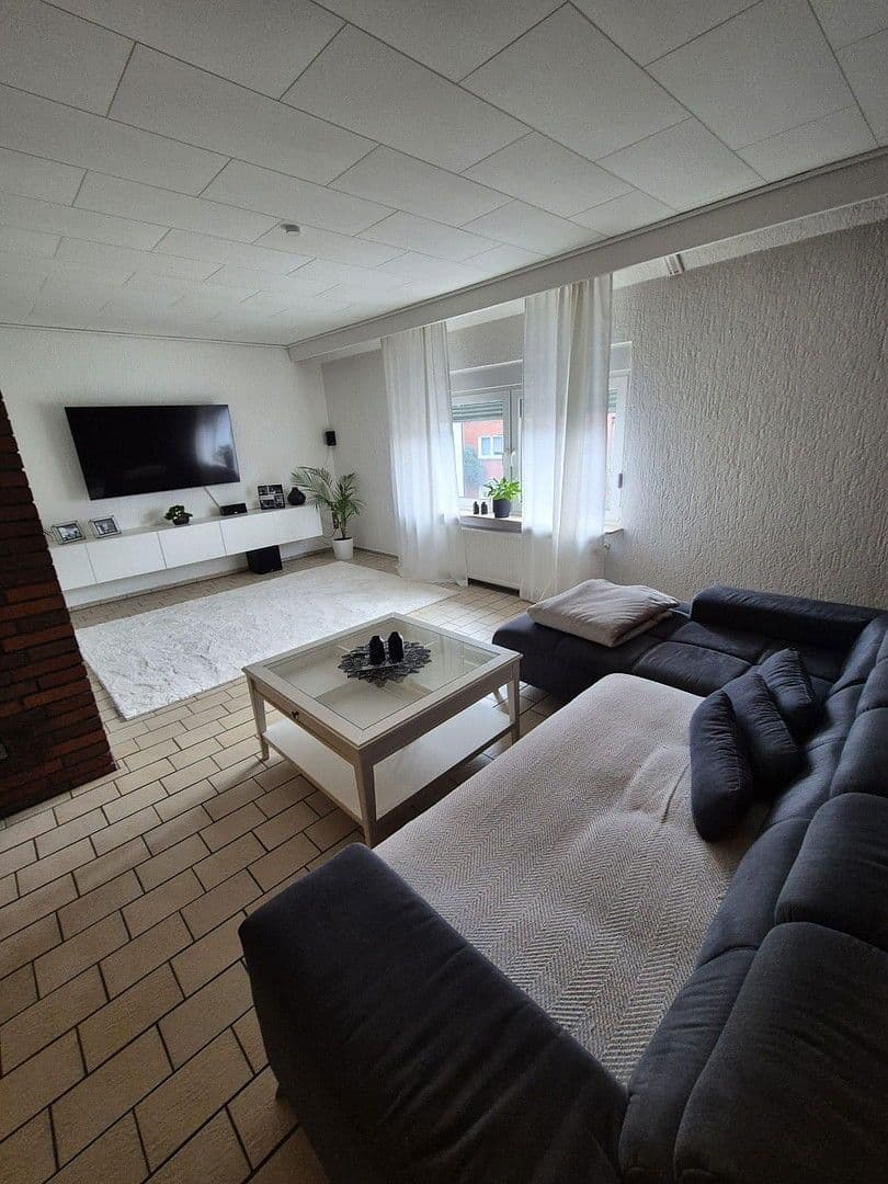 3 bedroom with open-plan kitchen flat to rent, 101 m², Herten, North Rhine-Westphalia 3 bedroom with open-plan kitchen flat to rent, 101 m², Herten, North Rhine-Westphalia