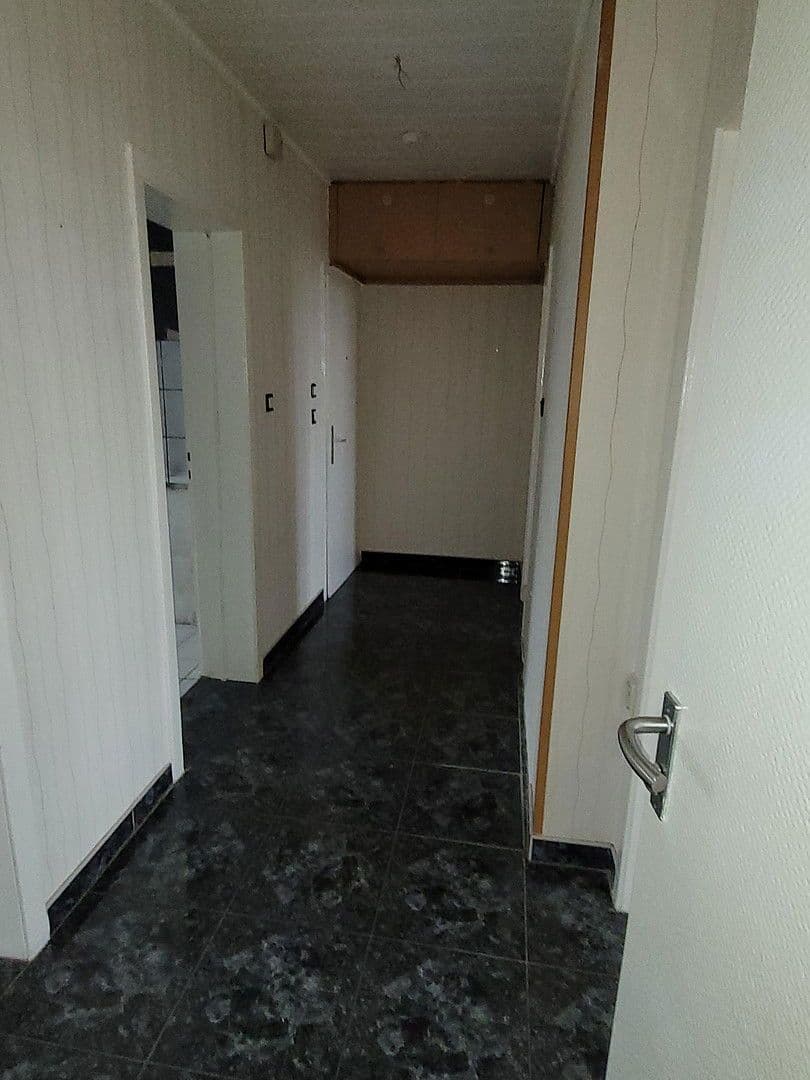 3 bedroom flat to rent, 68 m², Letjensstr. 23, Duisburg, North Rhine-Westphalia 3 bedroom flat to rent, 68 m², Letjensstr. 23, Duisburg, North Rhine-Westphalia