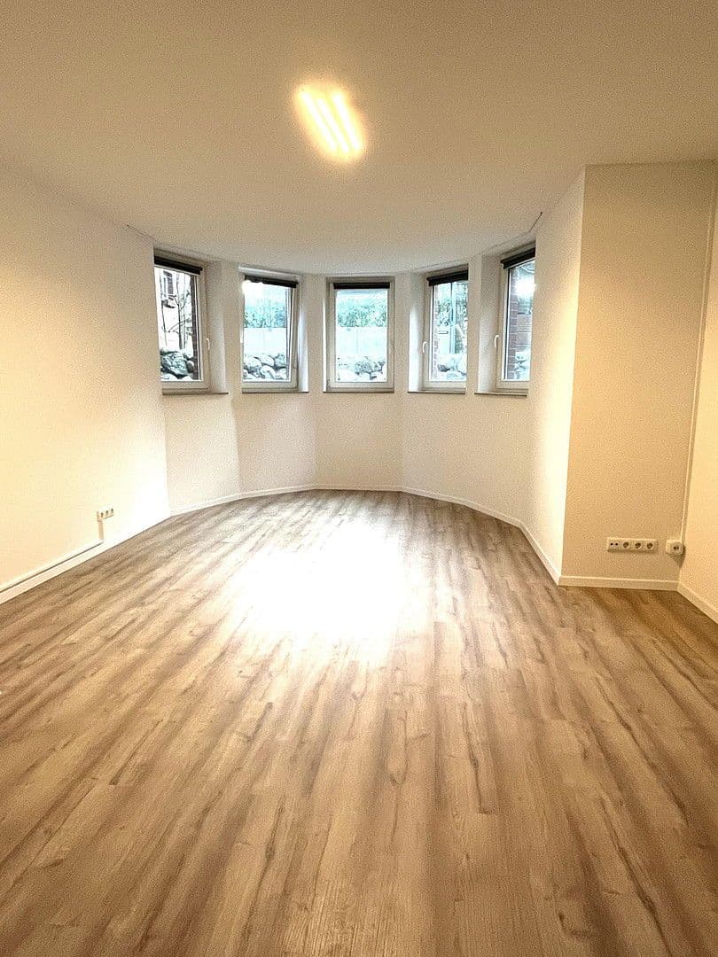 house for sale, 232 m², Artlenburger Landstr. 8, Adendorf, Lower Saxony house for sale, 232 m², Artlenburger Landstr. 8, Adendorf, Lower Saxony