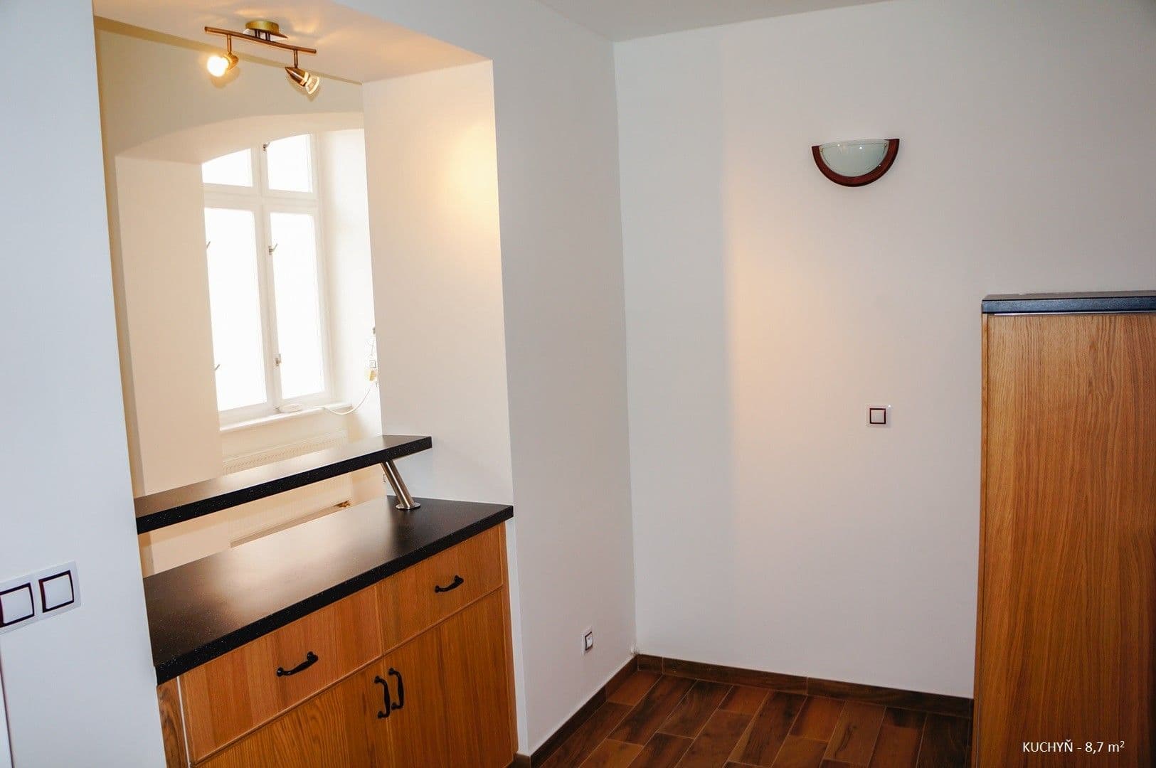 3 bedroom flat to rent, 80 m², Karlovo náměstí, Prague, Prague 3 bedroom flat to rent, 80 m², Karlovo náměstí, Prague, Prague