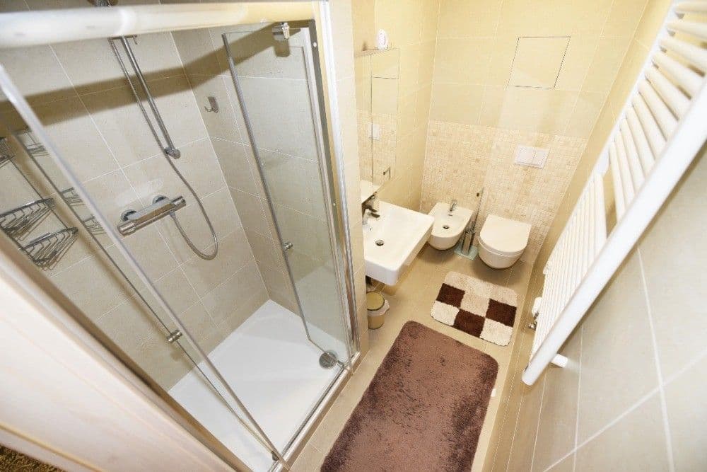 3 bedroom with open-plan kitchen flat to rent, 94 m², Petržílkova, Prague, Prague 3 bedroom with open-plan kitchen flat to rent, 94 m², Petržílkova, Prague, Prague