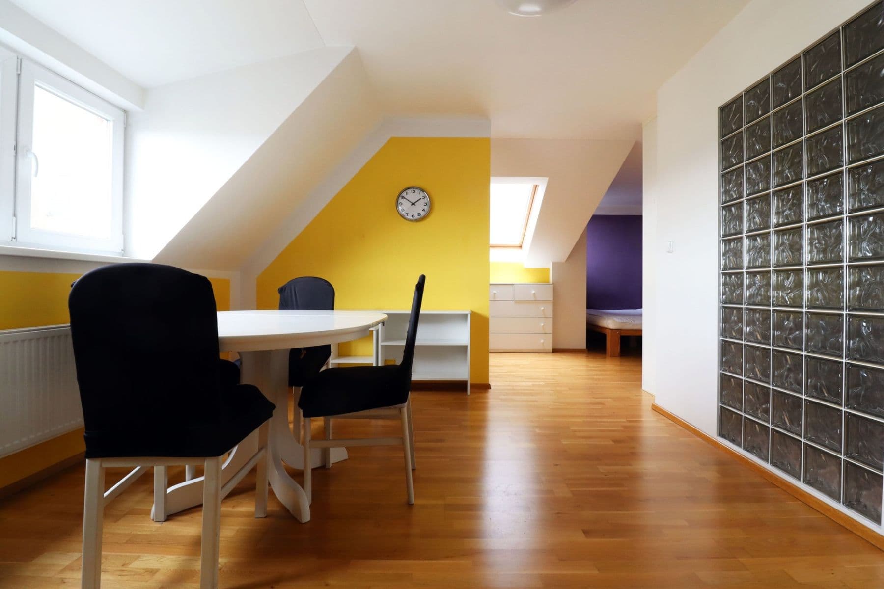 Studio flat to rent, 46 m², Hradeckých, Prague, Prague Studio flat to rent, 46 m², Hradeckých, Prague, Prague