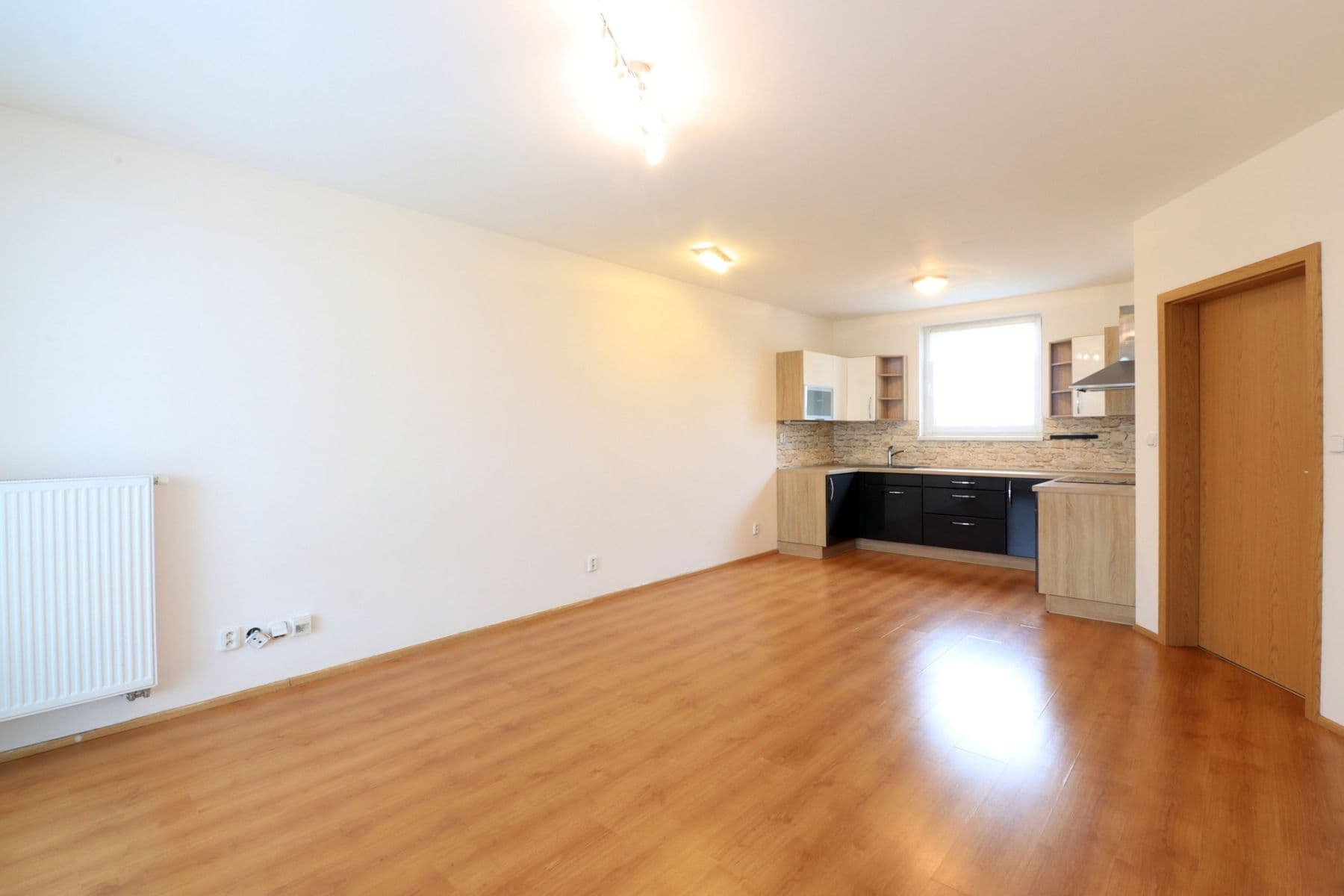 1 bedroom with open-plan kitchen flat to rent, 50 m², Nad Obcí, Nová Ves, Středočeský Region 1 bedroom with open-plan kitchen flat to rent, 50 m², Nad Obcí, Nová Ves, Středočeský Region