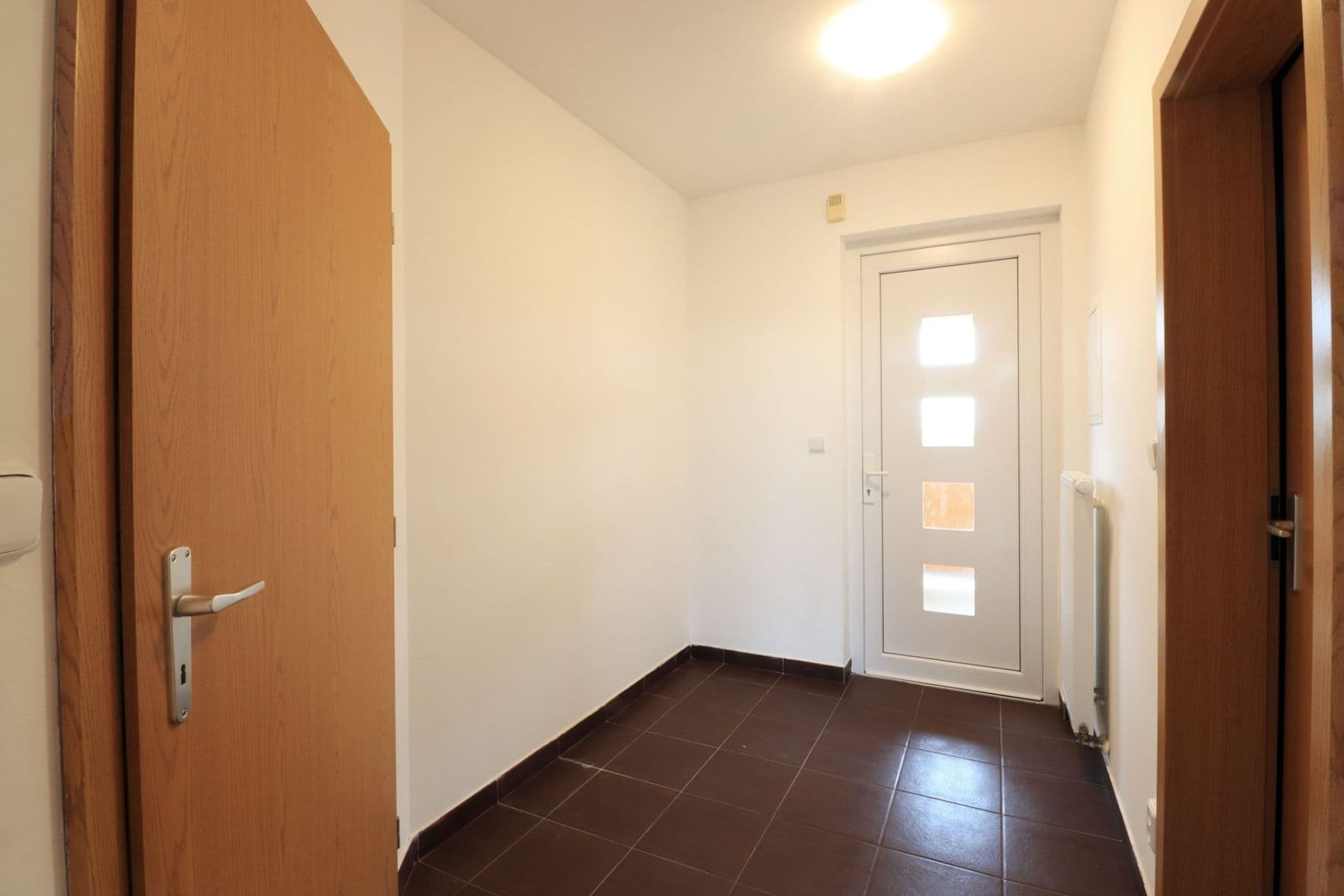 1 bedroom with open-plan kitchen flat to rent, 50 m², Nad Obcí, Nová Ves, Středočeský Region 1 bedroom with open-plan kitchen flat to rent, 50 m², Nad Obcí, Nová Ves, Středočeský Region