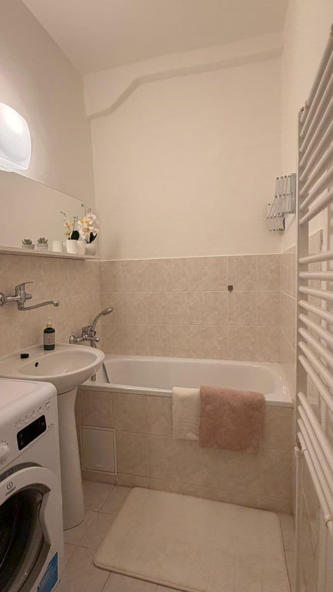 2 bedroom flat to rent, 68 m², Nálepkovo náměstí, Ostrava, Moravskoslezský Region 2 bedroom flat to rent, 68 m², Nálepkovo náměstí, Ostrava, Moravskoslezský Region