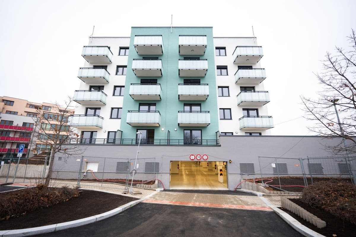 1 bedroom with open-plan kitchen flat to rent, 44 m², Strančická, Prague, Prague 1 bedroom with open-plan kitchen flat to rent, 44 m², Strančická, Prague, Prague