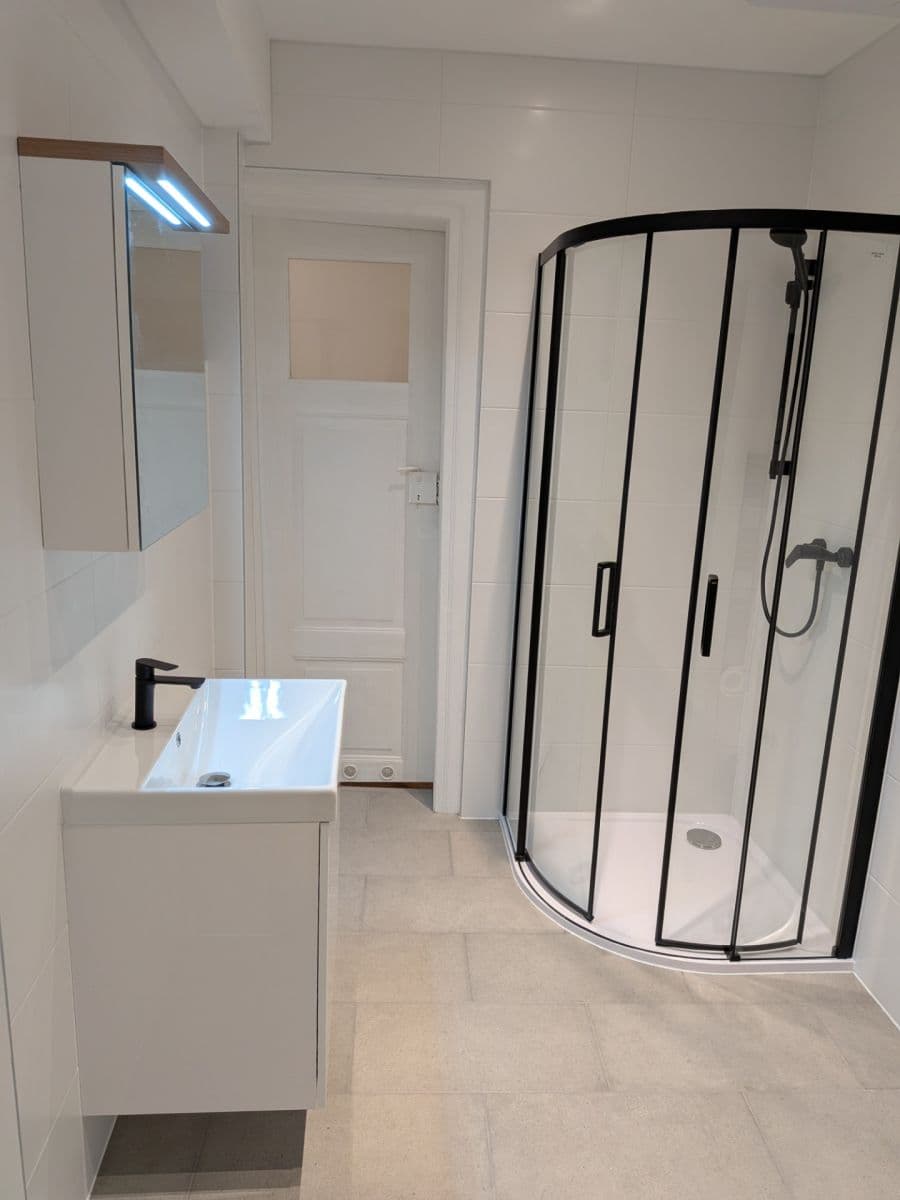 3 bedroom with open-plan kitchen flat to rent, 75 m², Křižíkova, Prague, Prague 3 bedroom with open-plan kitchen flat to rent, 75 m², Křižíkova, Prague, Prague