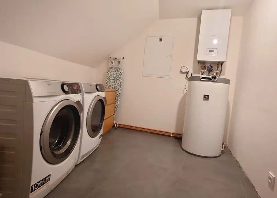 house for sale, 398 m², Hředle, Středočeský Region house for sale, 398 m², Hředle, Středočeský Region