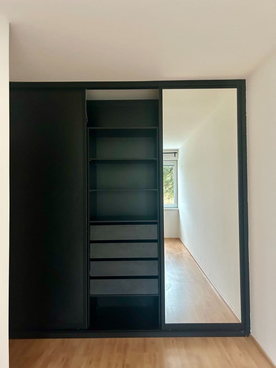 2 bedroom with open-plan kitchen flat to rent, 61 m², U Pivovaru, Benešov, Středočeský Region 2 bedroom with open-plan kitchen flat to rent, 61 m², U Pivovaru, Benešov, Středočeský Region