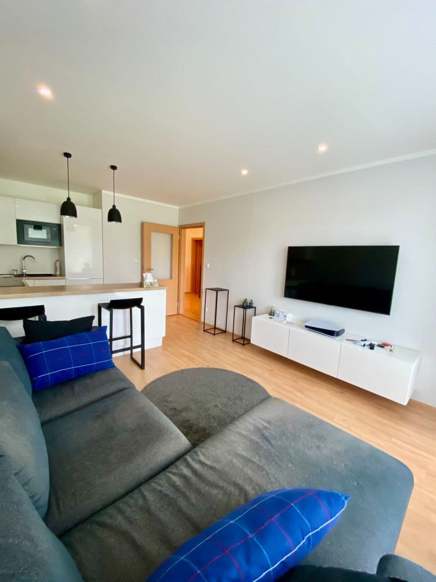 2 bedroom with open-plan kitchen flat to rent, 61 m², U Pivovaru, Benešov, Středočeský Region 2 bedroom with open-plan kitchen flat to rent, 61 m², U Pivovaru, Benešov, Středočeský Region