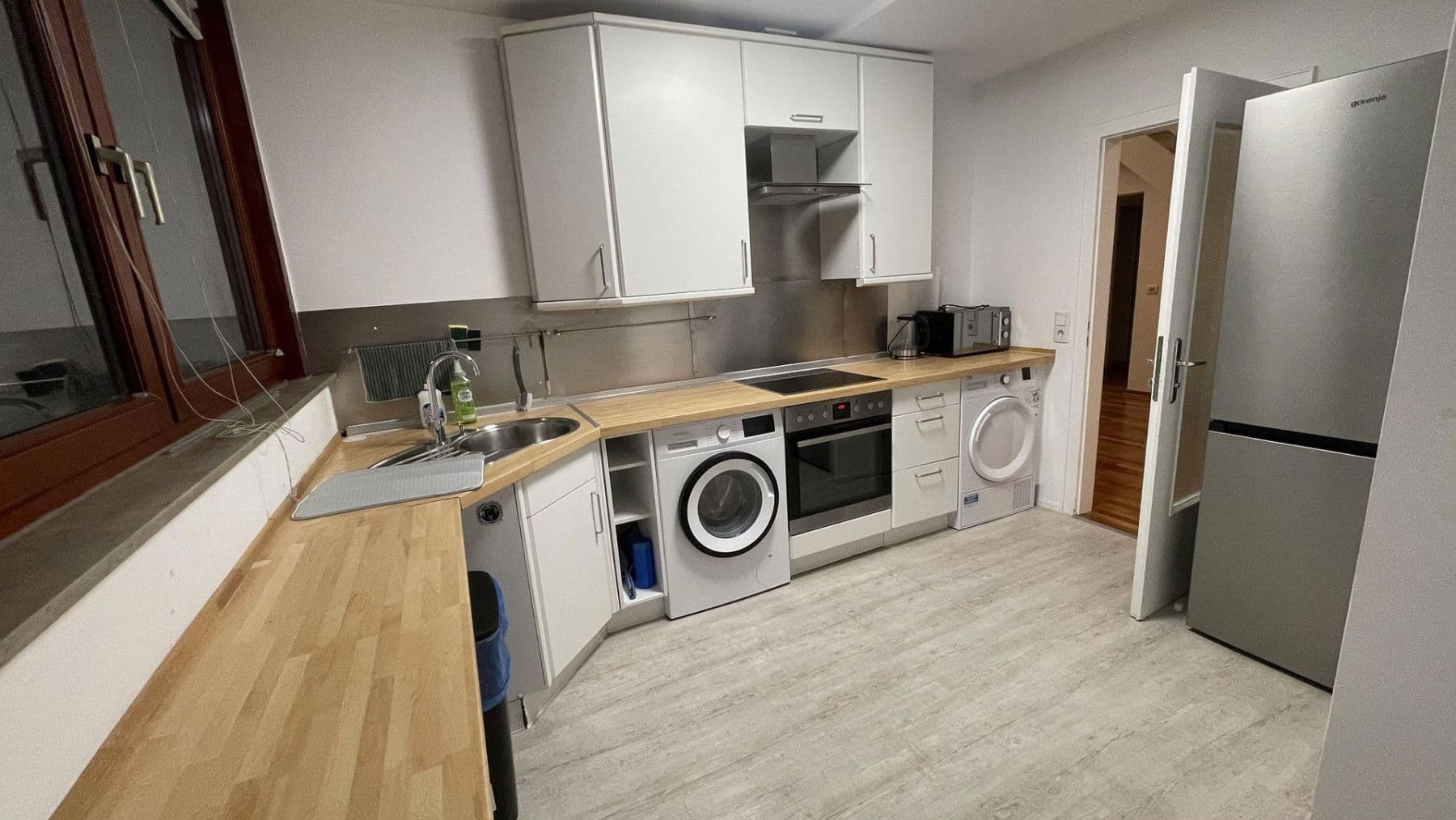 4 bedroom flat to rent, 100 m², Düsseldorf, North Rhine-Westphalia 4 bedroom flat to rent, 100 m², Düsseldorf, North Rhine-Westphalia