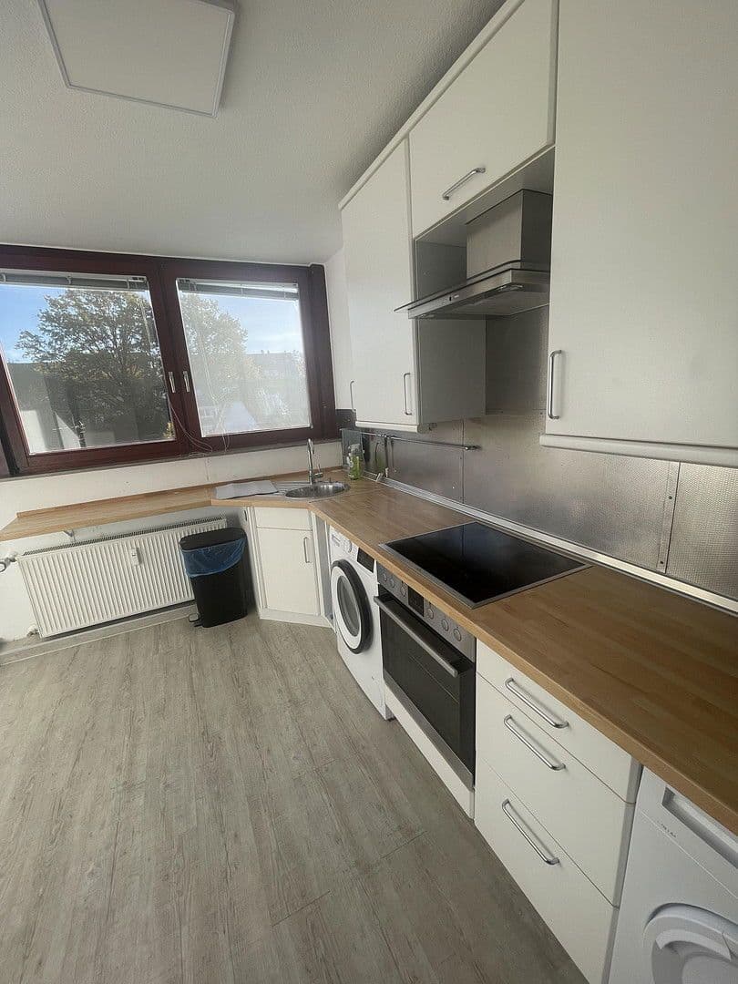 4 bedroom flat to rent, 100 m², Düsseldorf, North Rhine-Westphalia 4 bedroom flat to rent, 100 m², Düsseldorf, North Rhine-Westphalia