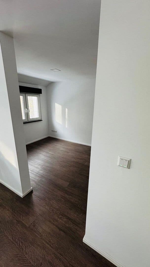 2 bedroom with open-plan kitchen flat to rent, 135 m², Ludwigsburg, Baden-Württemberg 2 bedroom with open-plan kitchen flat to rent, 135 m², Ludwigsburg, Baden-Württemberg