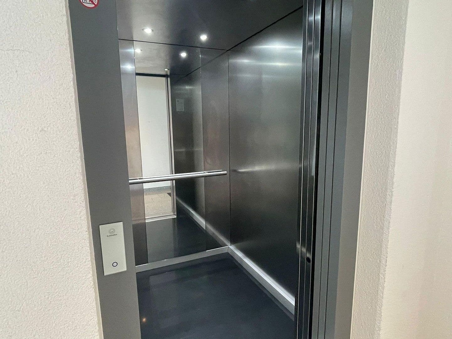 3 bedroom with open-plan kitchen flat to rent, 118 m², Frankfurt am Main, Hesse 3 bedroom with open-plan kitchen flat to rent, 118 m², Frankfurt am Main, Hesse