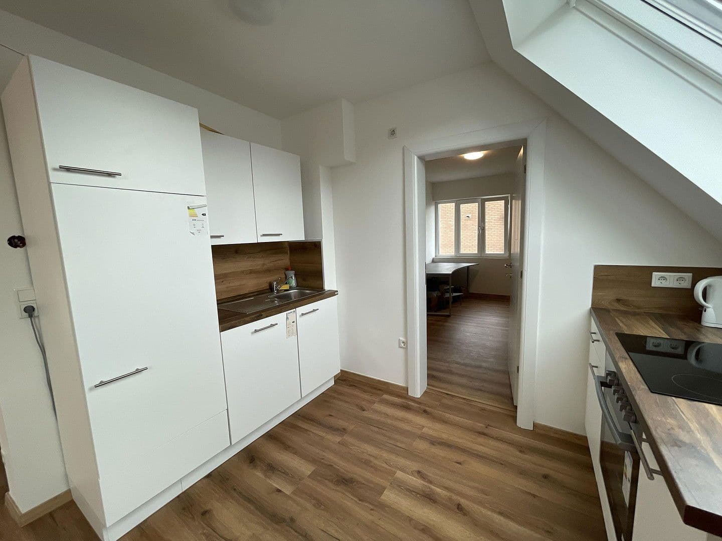 5 bedroom flat to rent, 95 m², Düsseldorf, North Rhine-Westphalia 5 bedroom flat to rent, 95 m², Düsseldorf, North Rhine-Westphalia