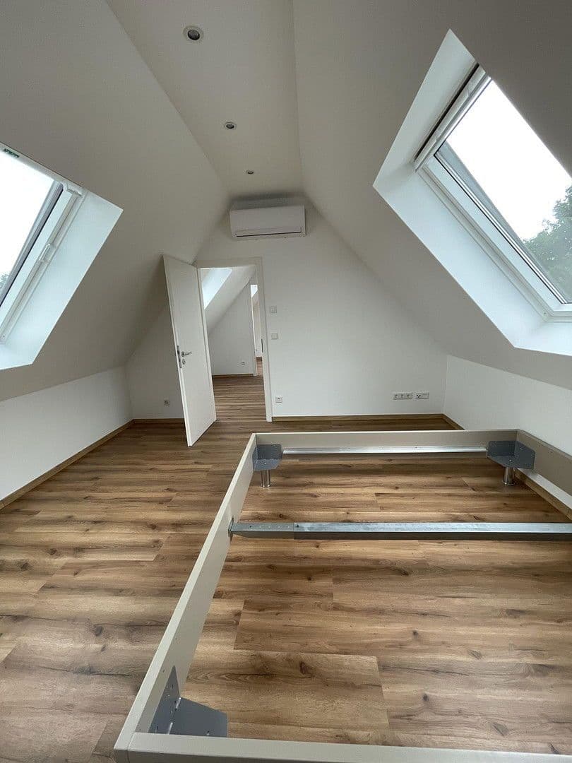 5 bedroom flat to rent, 95 m², Düsseldorf, North Rhine-Westphalia 5 bedroom flat to rent, 95 m², Düsseldorf, North Rhine-Westphalia