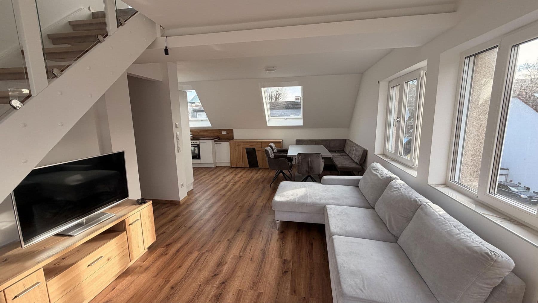 5 bedroom flat to rent, 95 m², Düsseldorf, North Rhine-Westphalia 5 bedroom flat to rent, 95 m², Düsseldorf, North Rhine-Westphalia