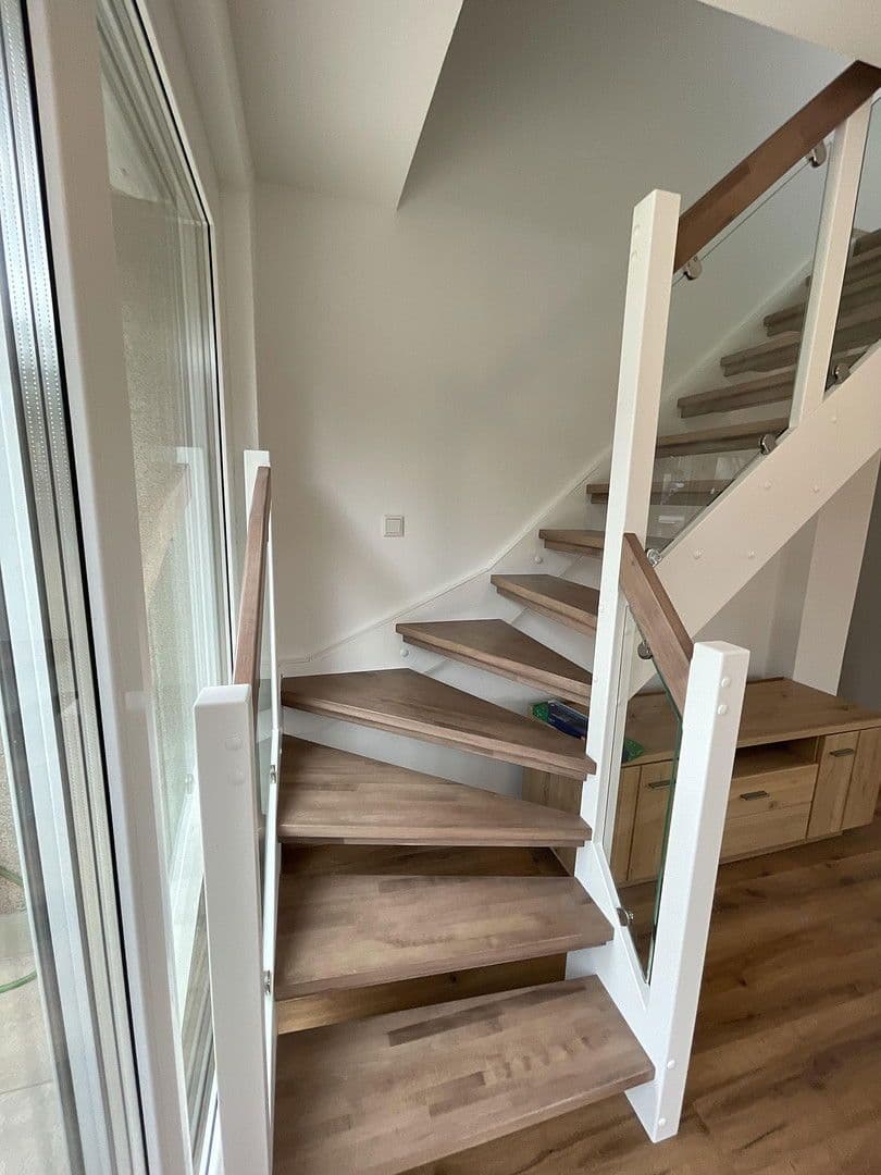 5 bedroom flat to rent, 95 m², Düsseldorf, North Rhine-Westphalia 5 bedroom flat to rent, 95 m², Düsseldorf, North Rhine-Westphalia