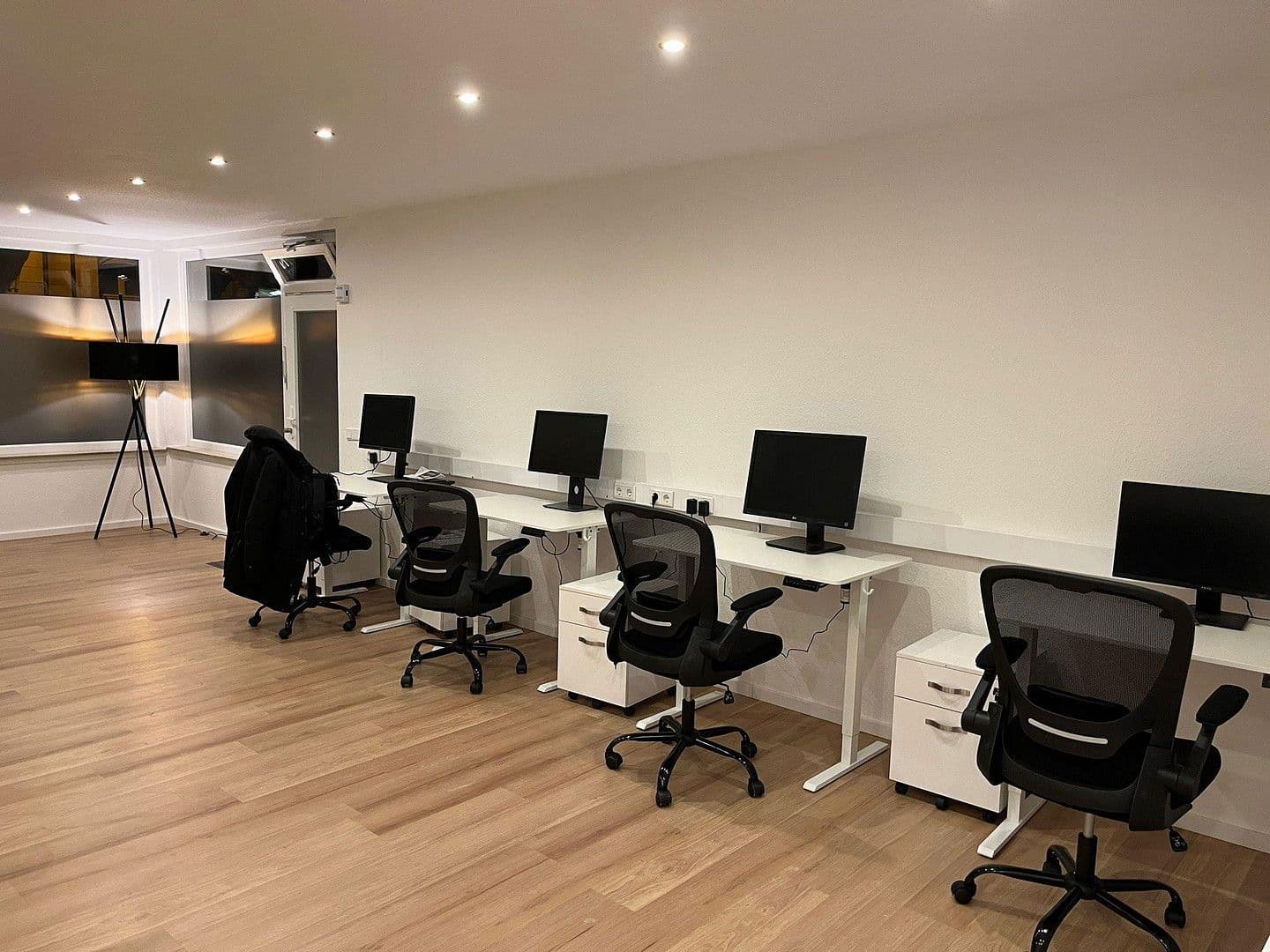 office to rent, 89 m², Monheim am Rhein, North Rhine-Westphalia office to rent, 89 m², Monheim am Rhein, North Rhine-Westphalia