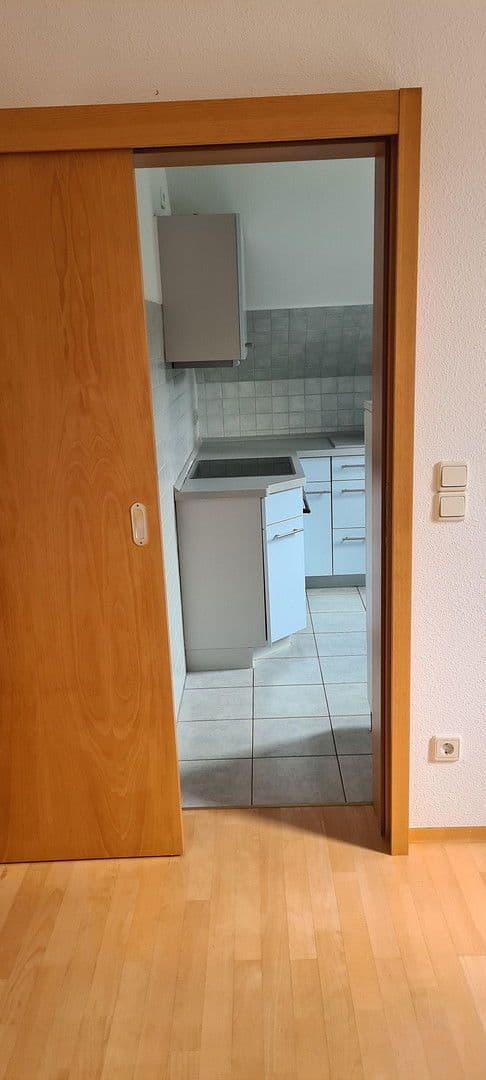 4 bedroom flat to rent, 88 m², Suhl, Thuringia 4 bedroom flat to rent, 88 m², Suhl, Thuringia