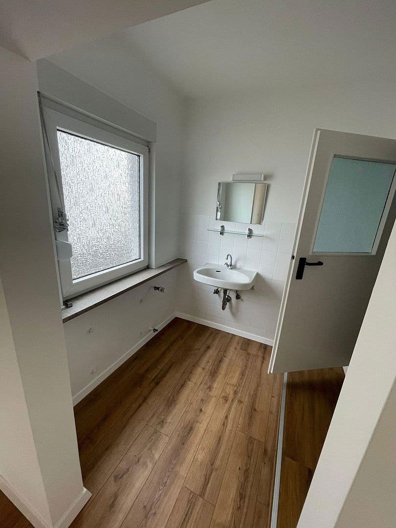 4 bedroom flat to rent, 108 m², Friedrichshafen, Baden-Württemberg 4 bedroom flat to rent, 108 m², Friedrichshafen, Baden-Württemberg