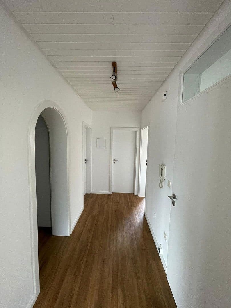 4 bedroom flat to rent, 108 m², Friedrichshafen, Baden-Württemberg 4 bedroom flat to rent, 108 m², Friedrichshafen, Baden-Württemberg