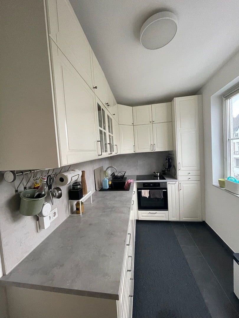 3 bedroom flat to rent, 94 m², Ubierstraße 105, Bonn, North Rhine-Westphalia 3 bedroom flat to rent, 94 m², Ubierstraße 105, Bonn, North Rhine-Westphalia