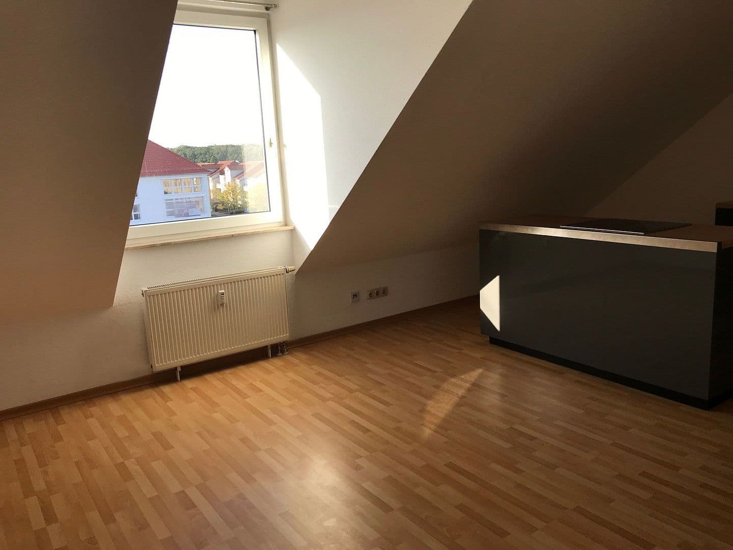 2 bedroom with open-plan kitchen flat to rent, 89 m², Offenbacher Straße, Dietzenbach, Hesse 2 bedroom with open-plan kitchen flat to rent, 89 m², Offenbacher Straße, Dietzenbach, Hesse