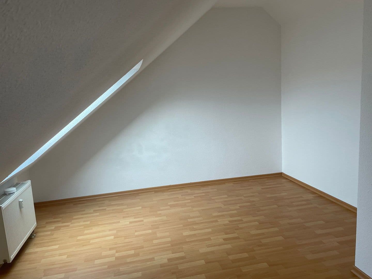 2 bedroom with open-plan kitchen flat to rent, 89 m², Offenbacher Straße, Dietzenbach, Hesse 2 bedroom with open-plan kitchen flat to rent, 89 m², Offenbacher Straße, Dietzenbach, Hesse