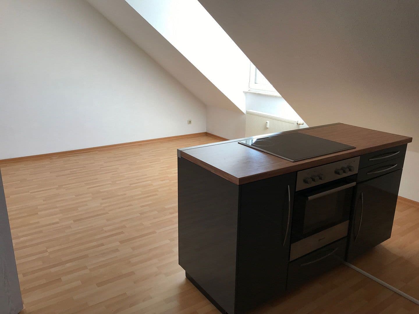 2 bedroom with open-plan kitchen flat to rent, 89 m², Offenbacher Straße, Dietzenbach, Hesse 2 bedroom with open-plan kitchen flat to rent, 89 m², Offenbacher Straße, Dietzenbach, Hesse
