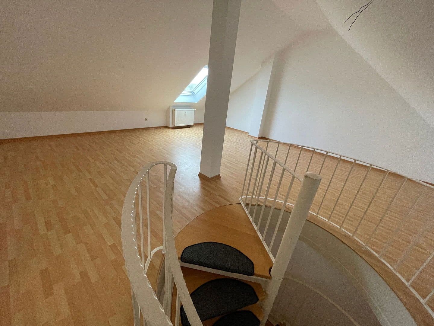 2 bedroom with open-plan kitchen flat to rent, 89 m², Offenbacher Straße, Dietzenbach, Hesse 2 bedroom with open-plan kitchen flat to rent, 89 m², Offenbacher Straße, Dietzenbach, Hesse