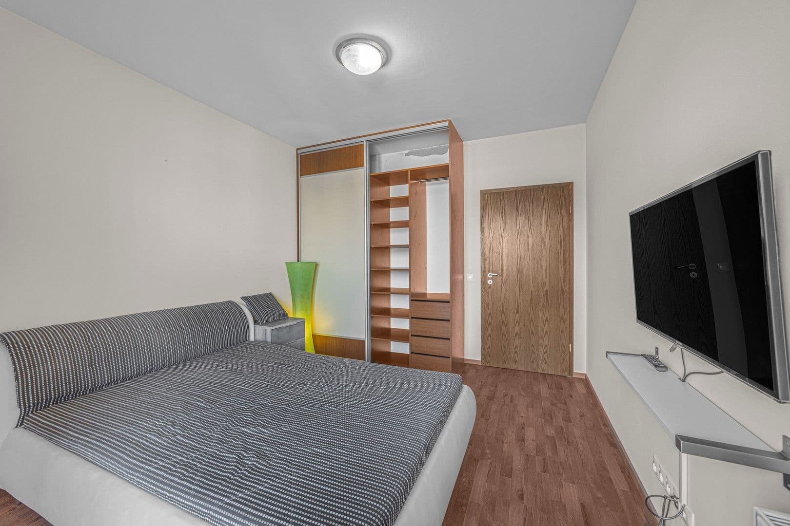 1 bedroom with open-plan kitchen flat to rent, 56 m², Pickova, Prague, Prague 1 bedroom with open-plan kitchen flat to rent, 56 m², Pickova, Prague, Prague