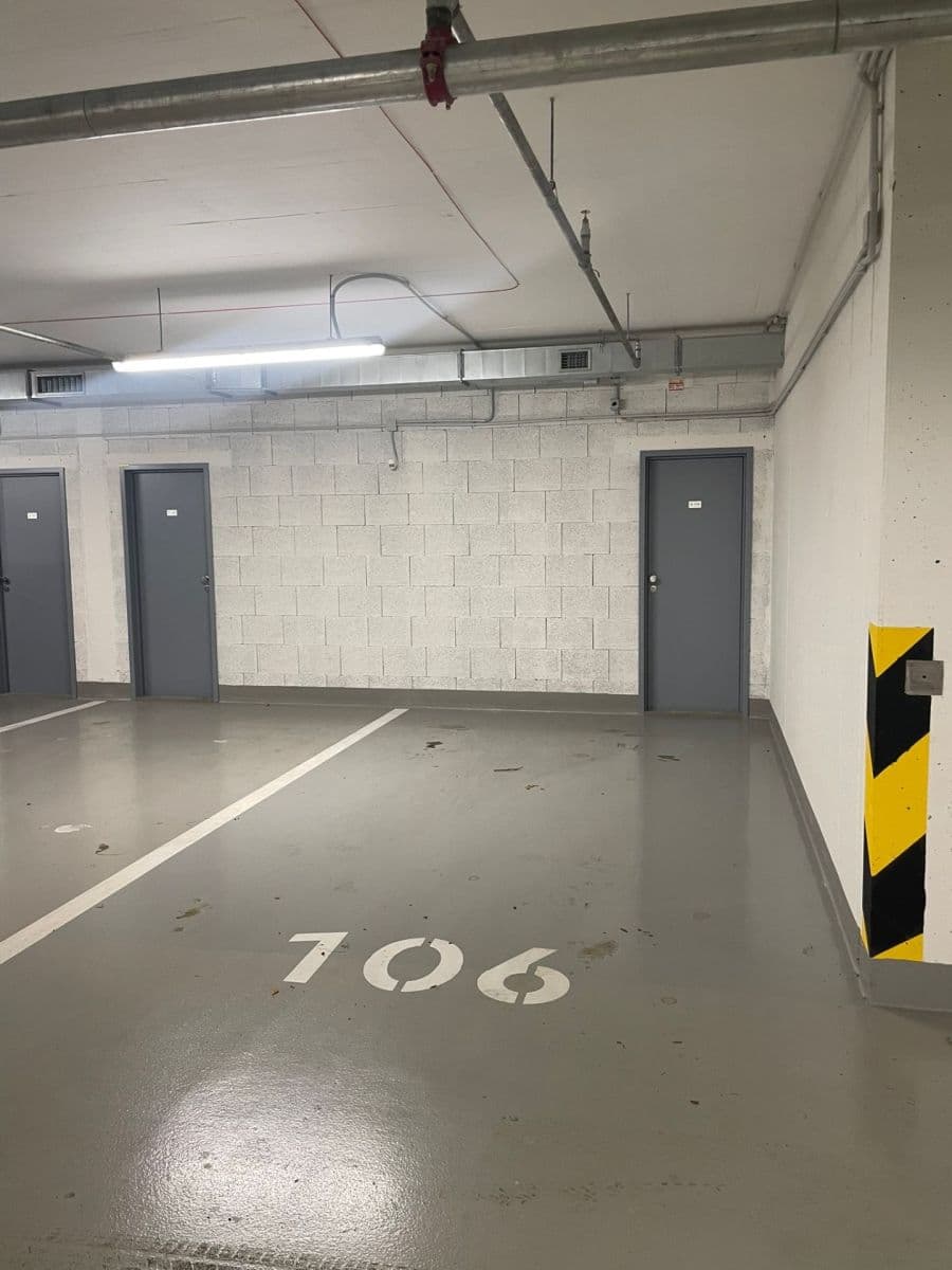 1 bedroom with open-plan kitchen flat to rent, 57 m², Poděbradská, Prague, Prague 1 bedroom with open-plan kitchen flat to rent, 57 m², Poděbradská, Prague, Prague