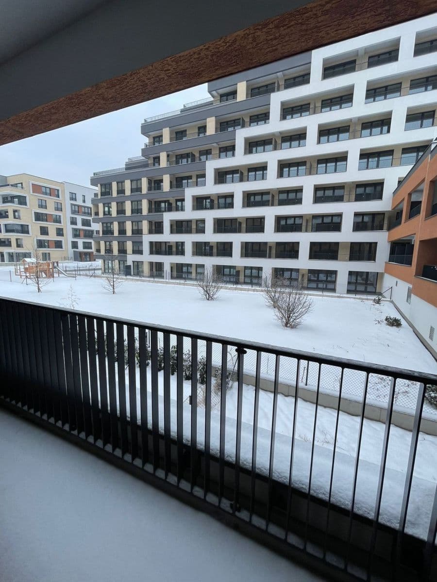 1 bedroom with open-plan kitchen flat to rent, 57 m², Poděbradská, Prague, Prague 1 bedroom with open-plan kitchen flat to rent, 57 m², Poděbradská, Prague, Prague