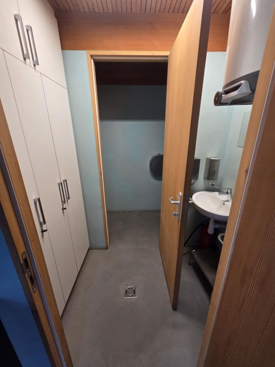 non-residential property to rent, 124 m², Kostnické náměstí, Prague, Prague non-residential property to rent, 124 m², Kostnické náměstí, Prague, Prague