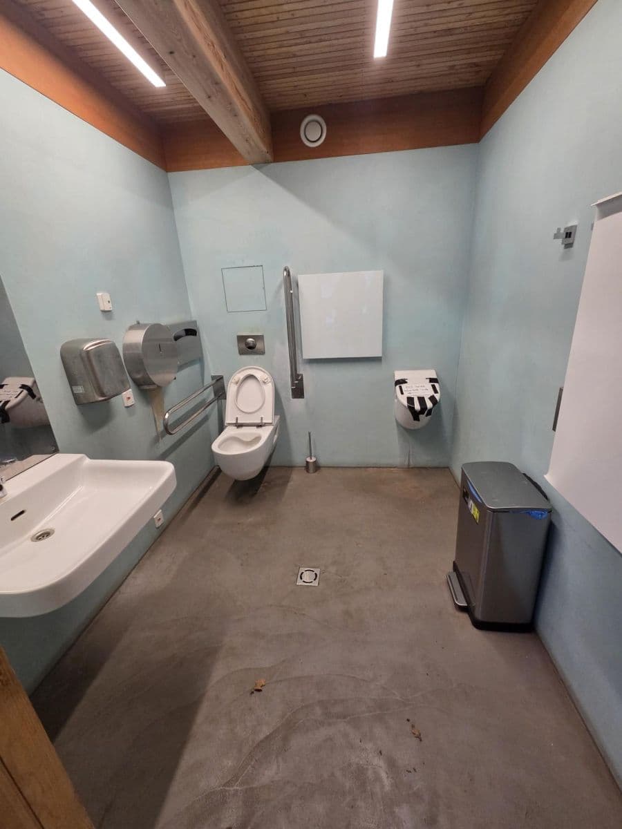 non-residential property to rent, 124 m², Kostnické náměstí, Prague, Prague non-residential property to rent, 124 m², Kostnické náměstí, Prague, Prague