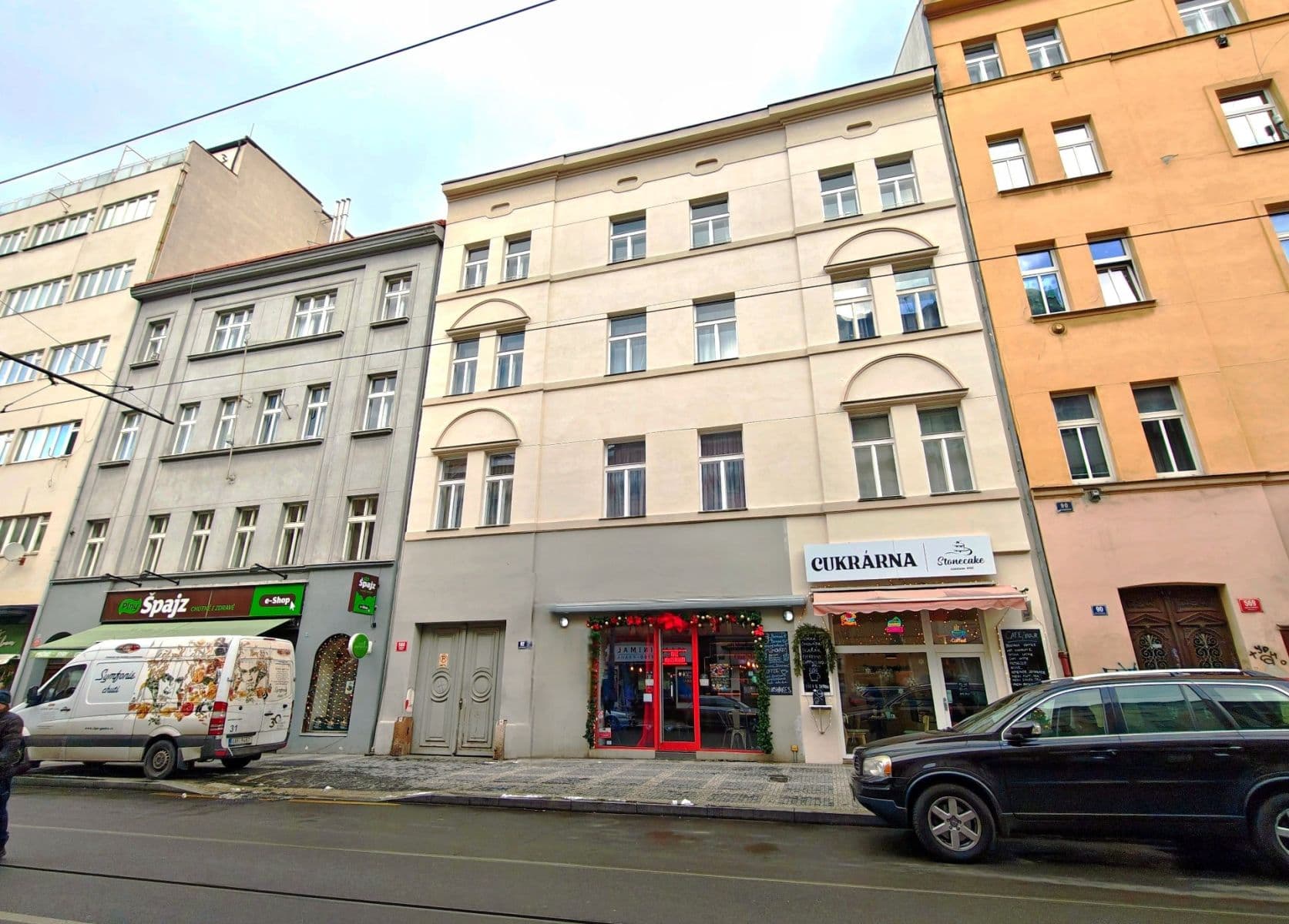 2 bedroom with open-plan kitchen flat to rent, 103 m², Bělehradská, Prague, Prague 2 bedroom with open-plan kitchen flat to rent, 103 m², Bělehradská, Prague, Prague