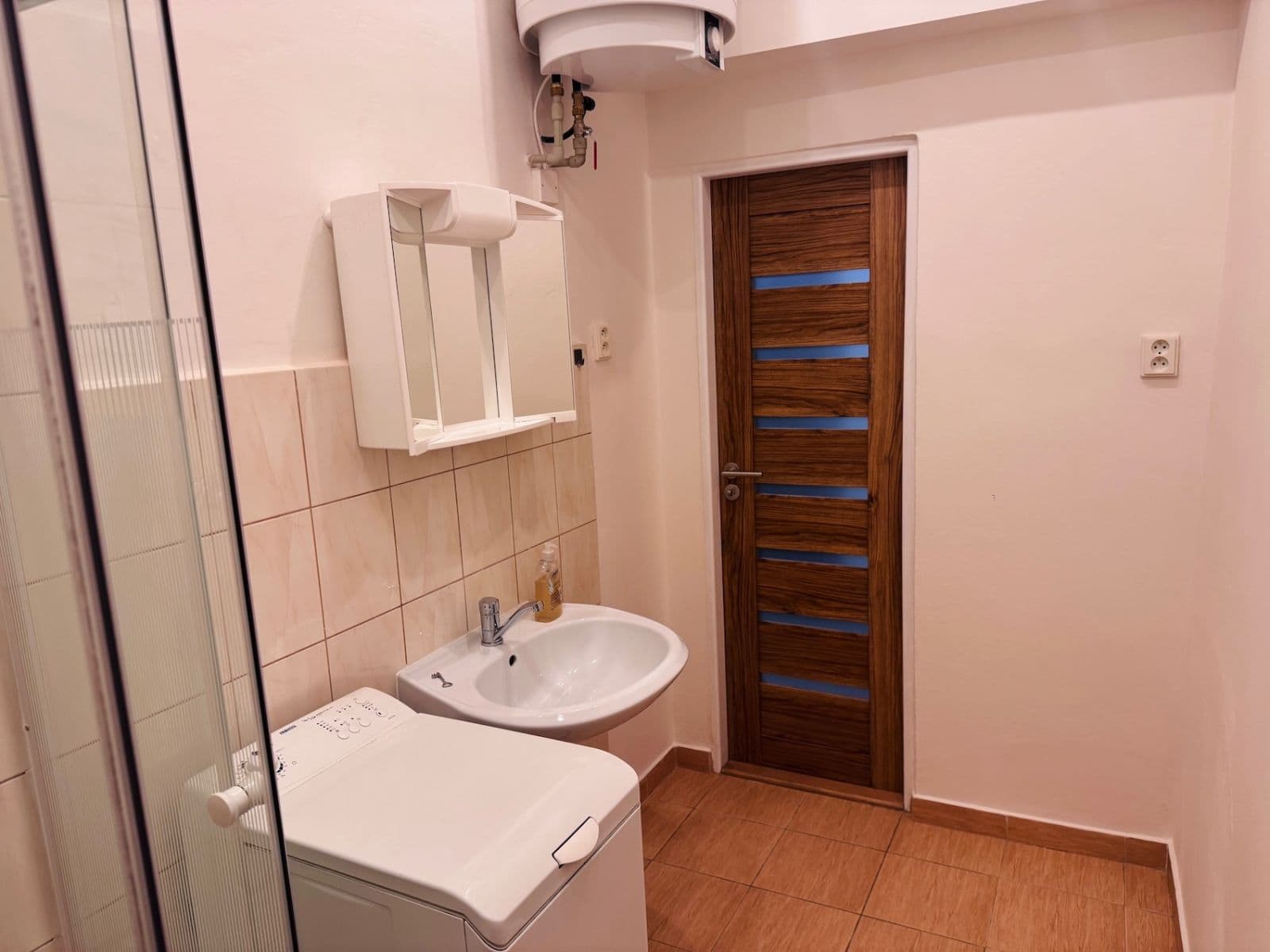 1 bedroom with open-plan kitchen flat to rent, 55 m², Na Jezerce, Prague, Prague 1 bedroom with open-plan kitchen flat to rent, 55 m², Na Jezerce, Prague, Prague