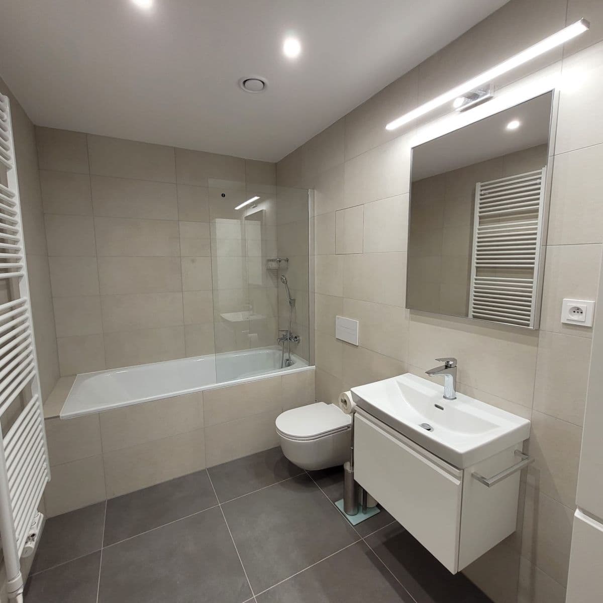 1 bedroom with open-plan kitchen flat to rent, 60 m², Sokolova, Prague, Prague 1 bedroom with open-plan kitchen flat to rent, 60 m², Sokolova, Prague, Prague