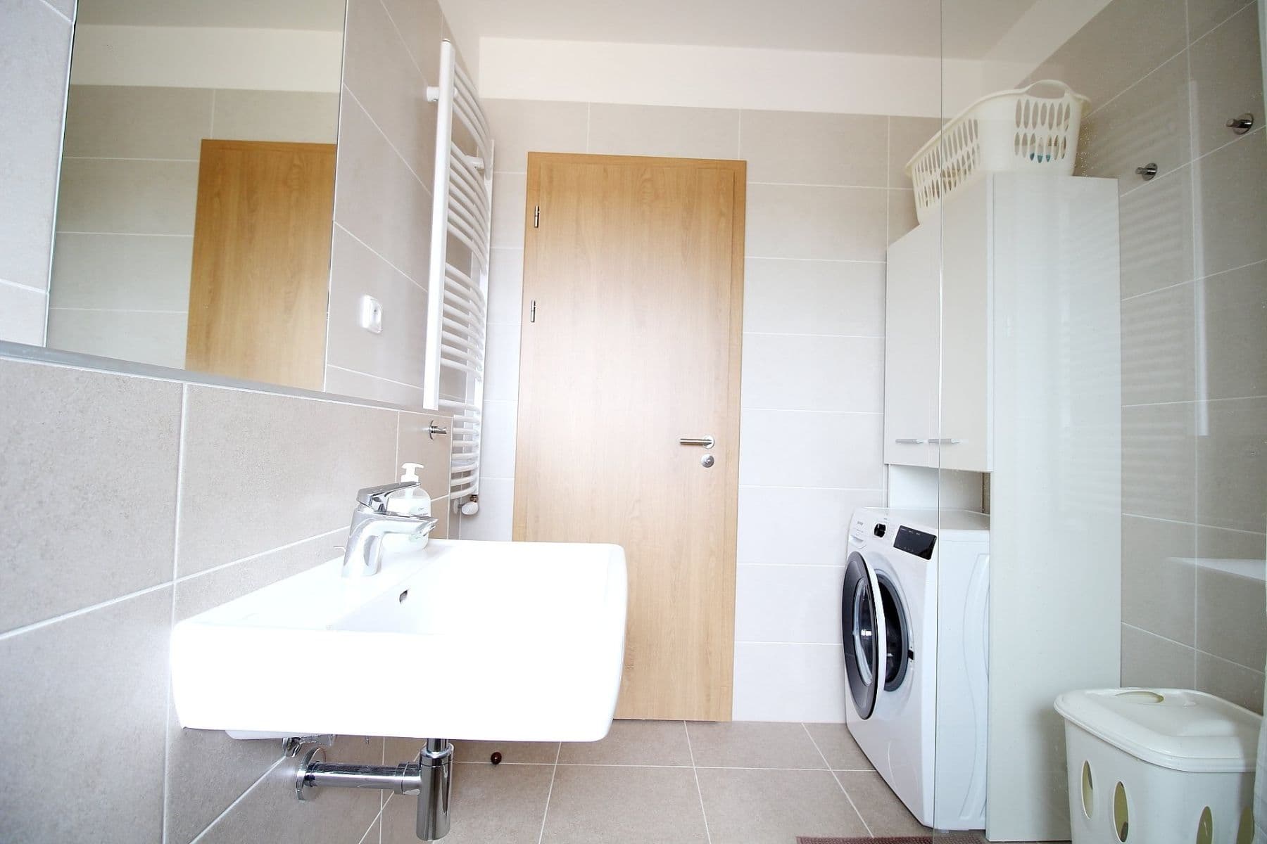 1 bedroom with open-plan kitchen flat to rent, 47 m², Thomasova, Prague, Prague 1 bedroom with open-plan kitchen flat to rent, 47 m², Thomasova, Prague, Prague
