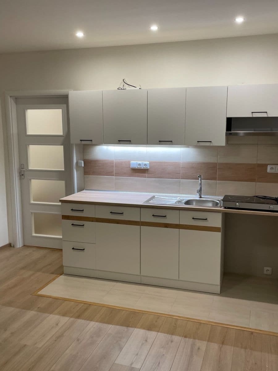 Small studio flat to rent, 25 m², Velká Dlážka, Přerov, Olomoucký Region Small studio flat to rent, 25 m², Velká Dlážka, Přerov, Olomoucký Region